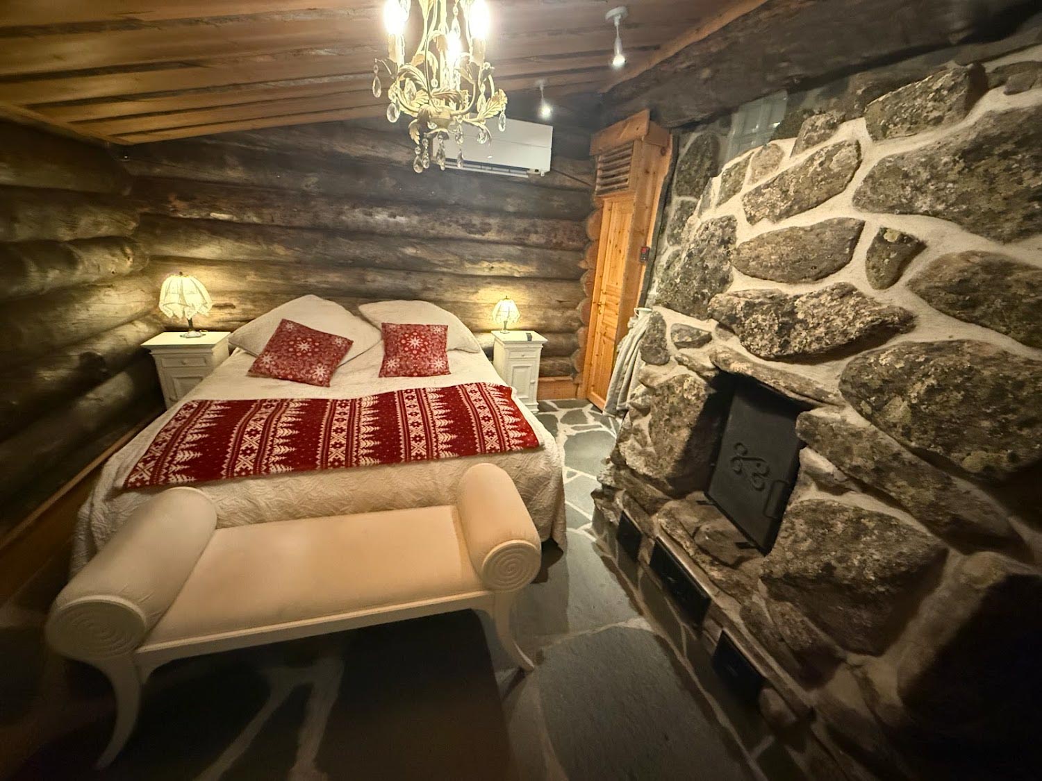 ankkalinna-majoitus-pyhatunturi-12 Majoitus Pyhätunturilla, makuuhuone